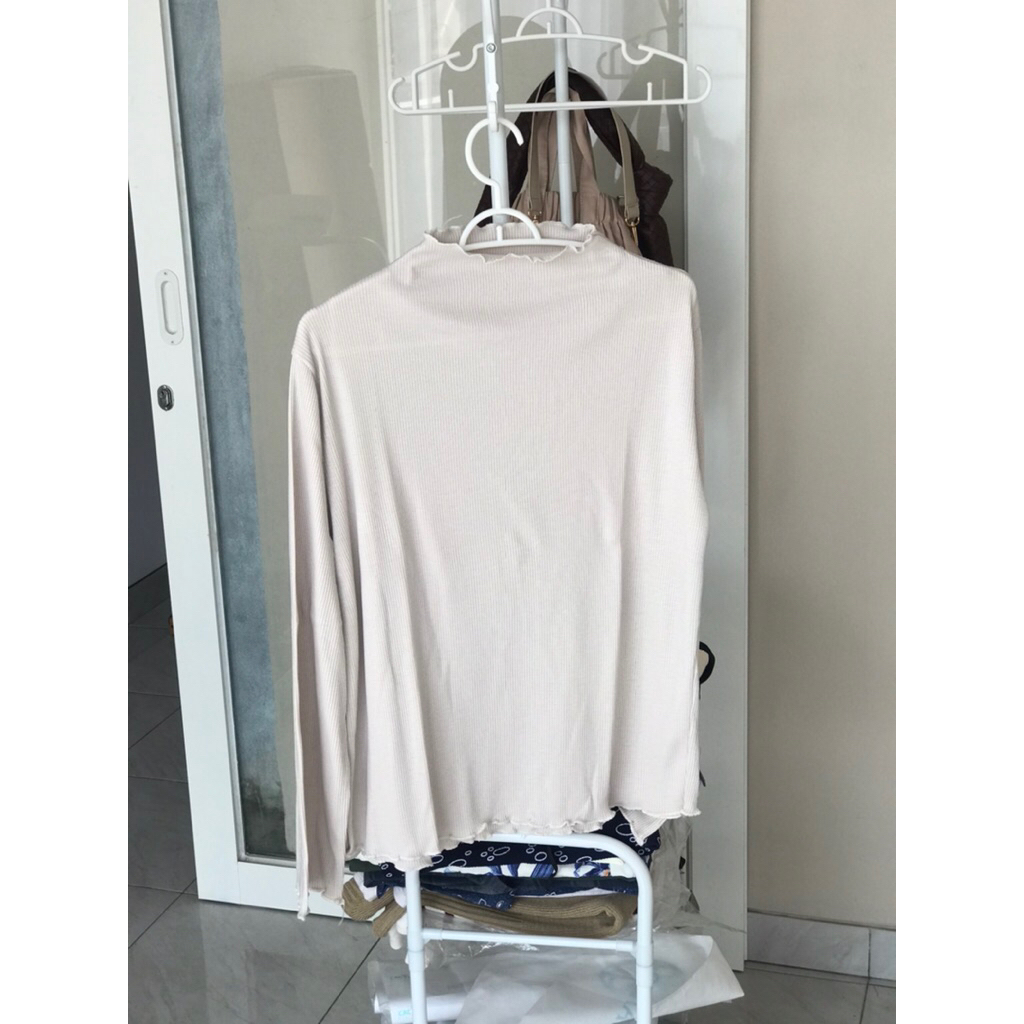 Preloved Turtleneck
