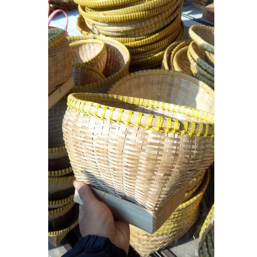 bakul nasii/rinjing/ wadah nasi bambu anyaman rapi