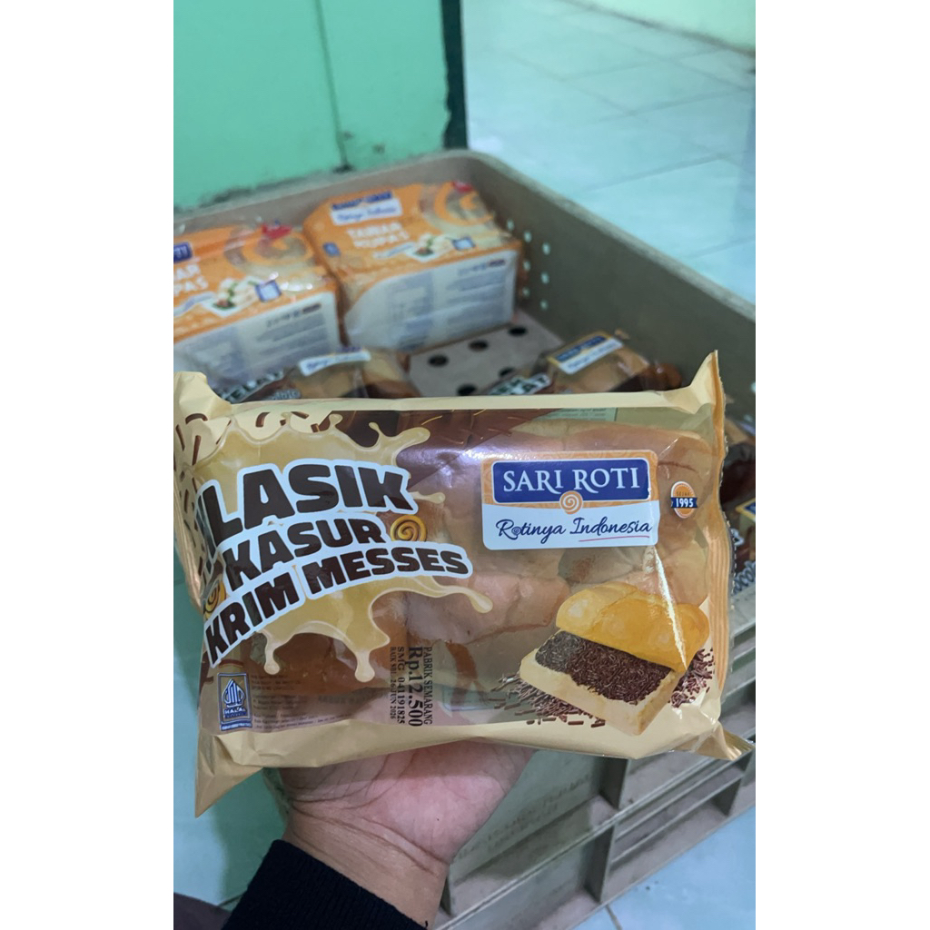 ROTI KLASUK KRIM MESES SARI ROTI