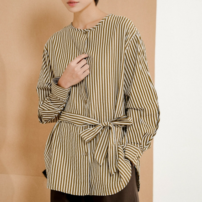 This Is April  Kiano Top Blouse Wanita Lengan Panjang Hijab Friendly Brown dan Black