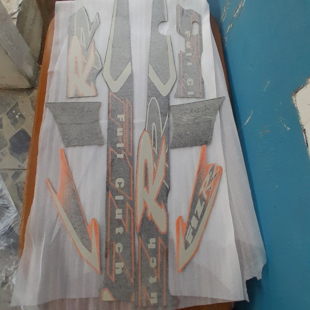 Striping sticker yamaha f1zr fizr 2001-2002 hitam orange original