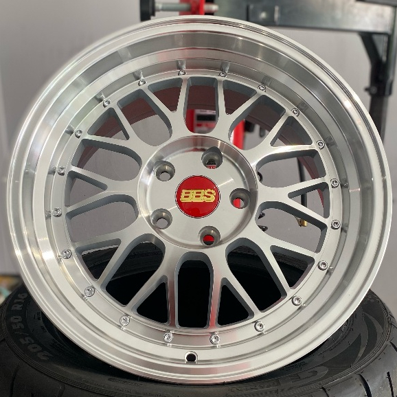 VELG Bahan Alloy R17 Rep.Bbs LM Buat Mobil Pcd 5X114 Lebar 75 85 Et 40 38 Warna Silver Polish