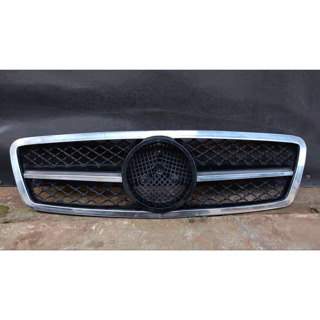 Grille mercedes-benz c-class w 203 original copotan
