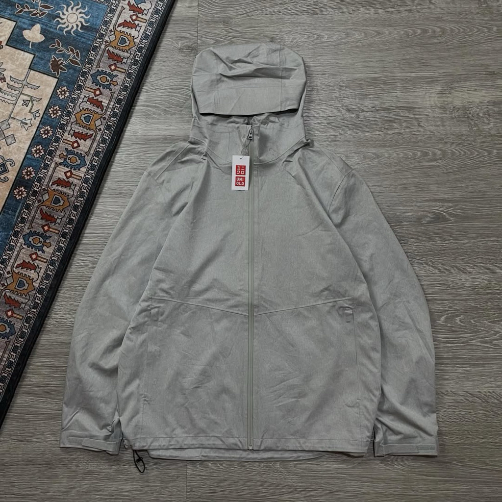 UNIQLO BLOCKTECH OUTDOOR JACKET