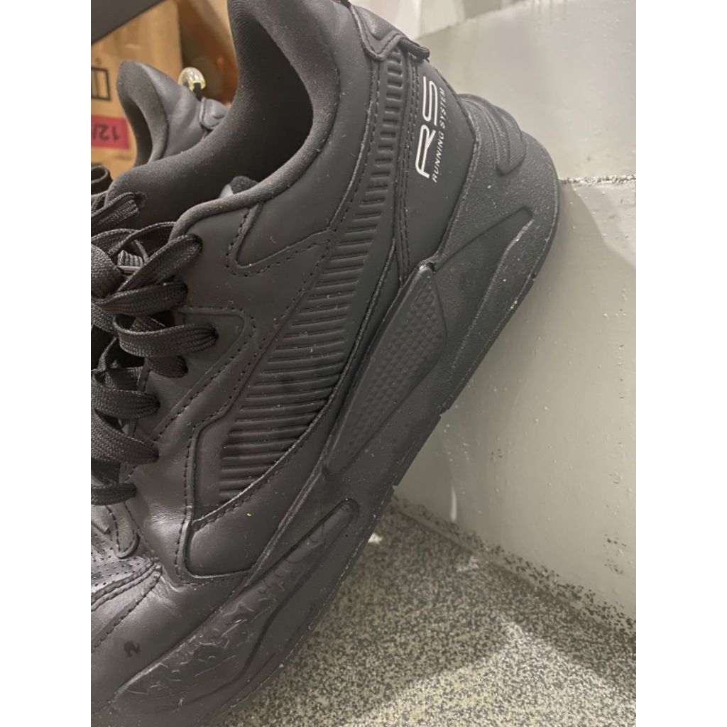 Sepatu Running Pria Second Puma RS