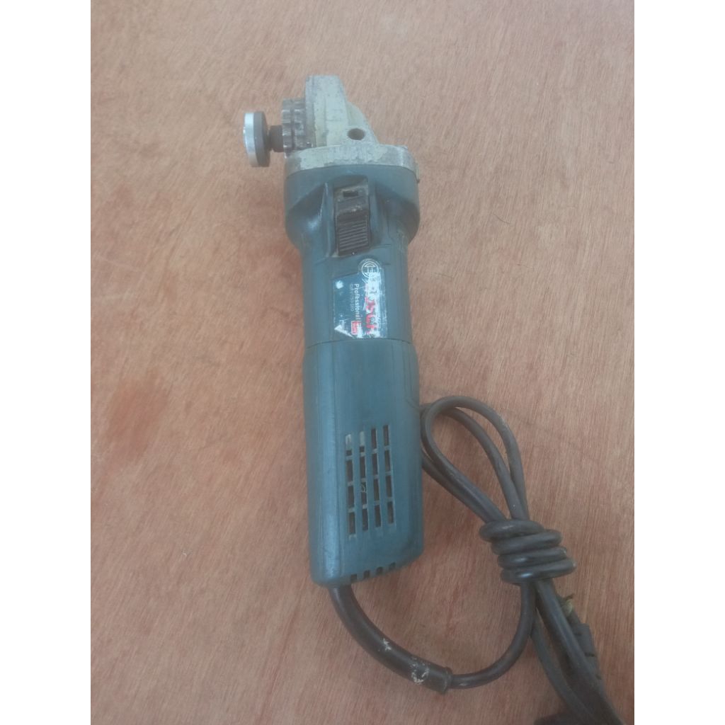 gerinda tangan Bosch type gws 750-100 kondisi normal second baik original siap pakai