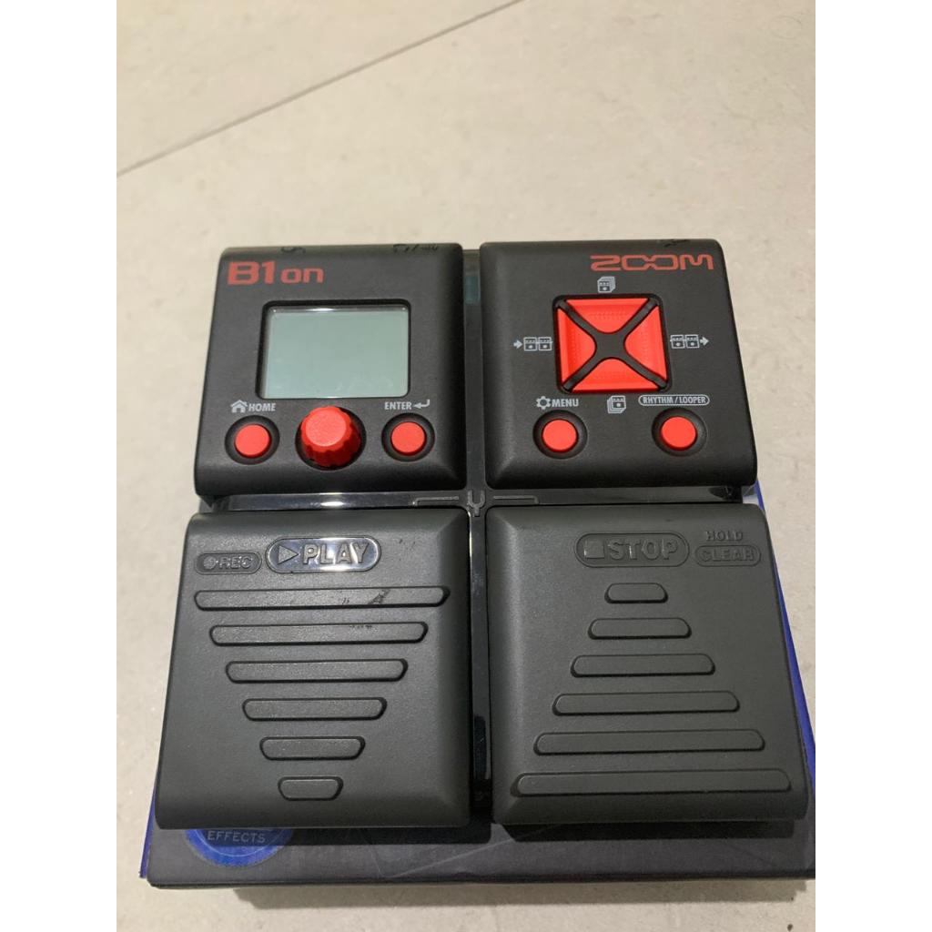 Zoom B1on Bass Multi Effects Original Bekas Mulus Lengkap Box