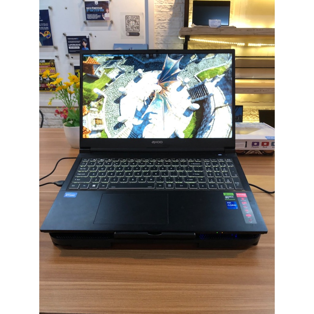 AXIOO PONGO 725  INTEL CORE I7 - 12650H