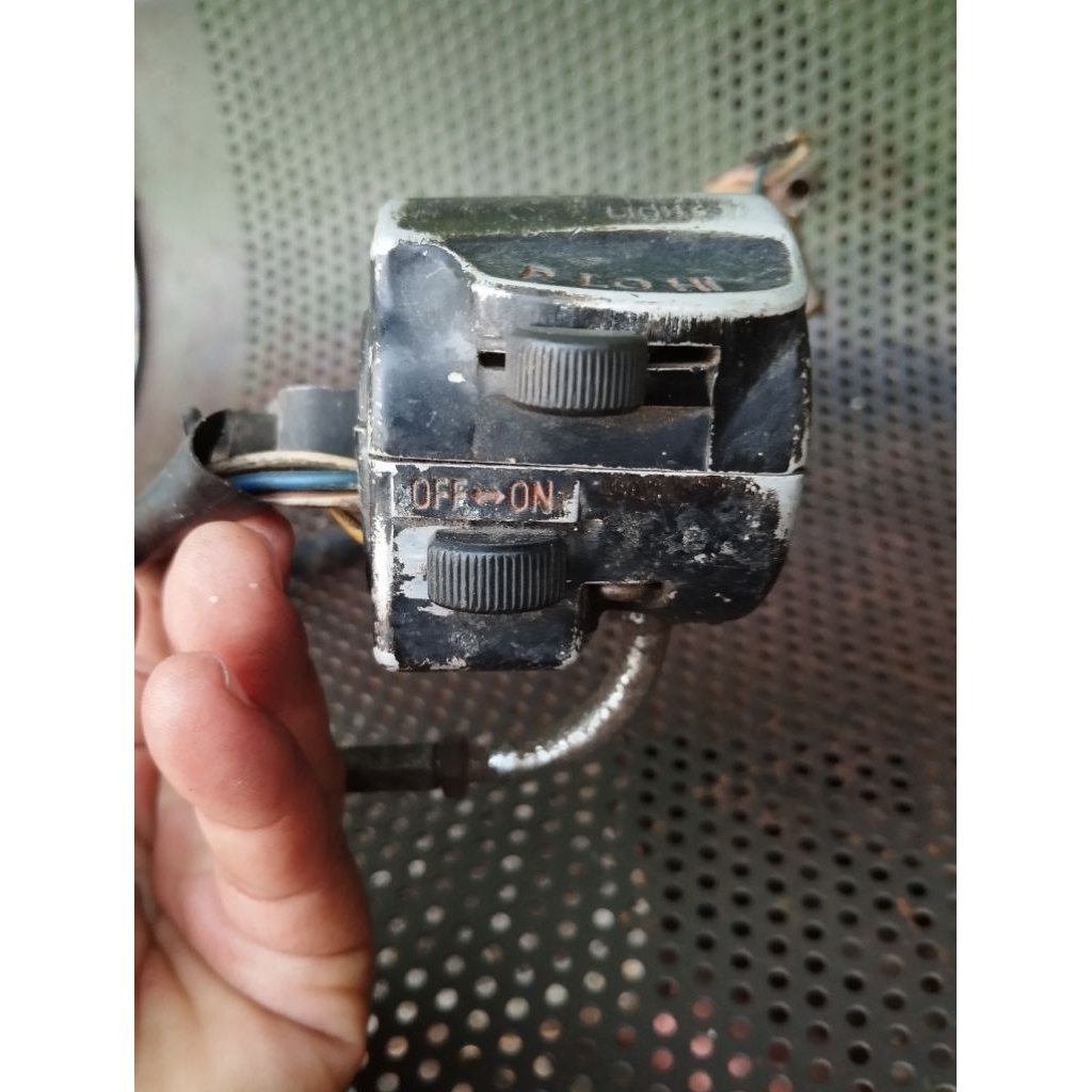 holder kanan honda gl 100 ori cb 100 k5 original