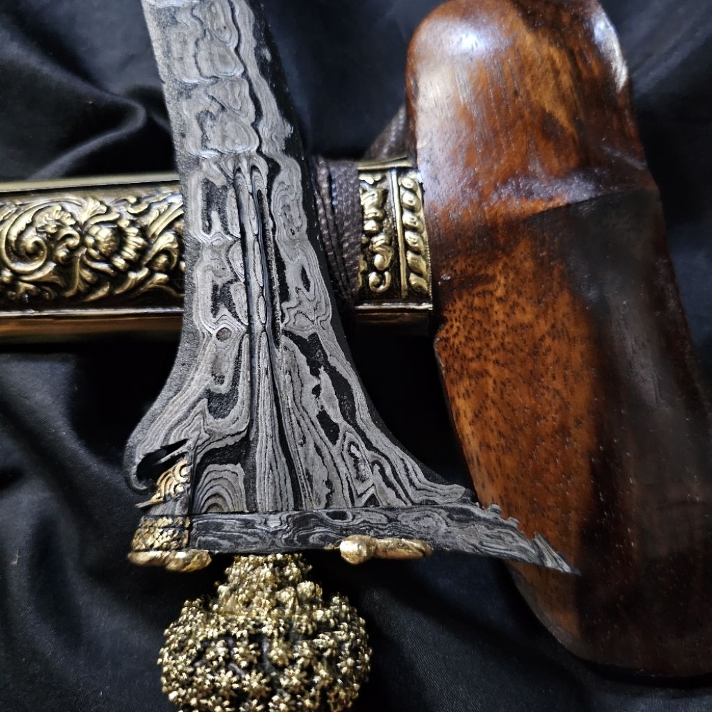 Keris Jangkung Luk 3 Kinatah Dwipamor Wiji Timun Untu Walang