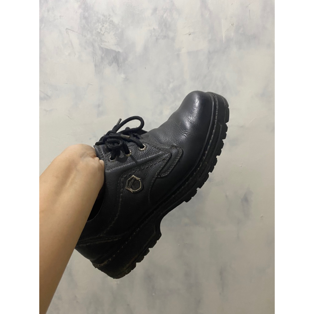 Sepatu Kulit GATS Pria Hitam Size 42 Second
