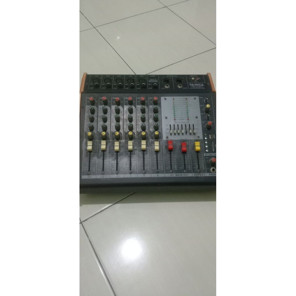 TARGA PMX 605
PRO SOUND MIXER MP3 DIGITAL PLAYER
