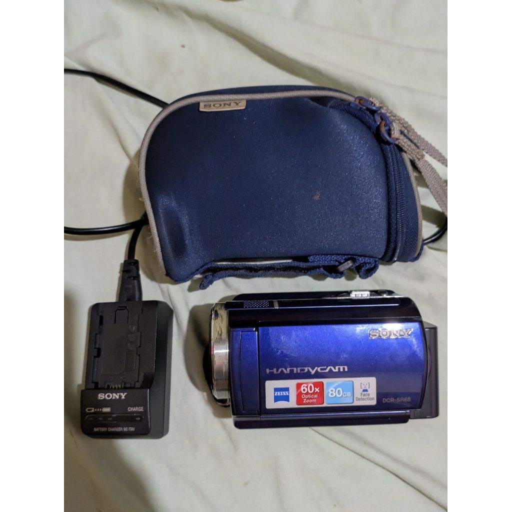 Handycam Sony DCR SR68