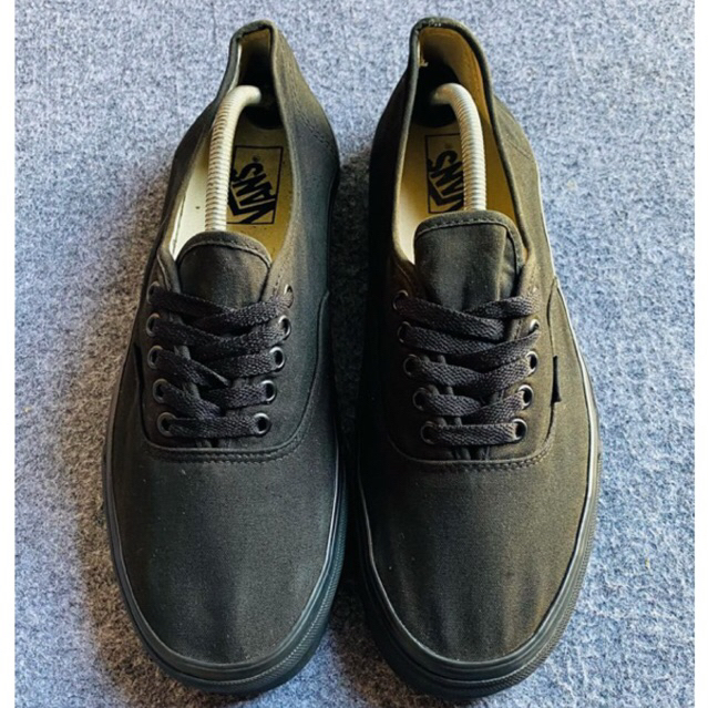 Vans authentic full black size 46