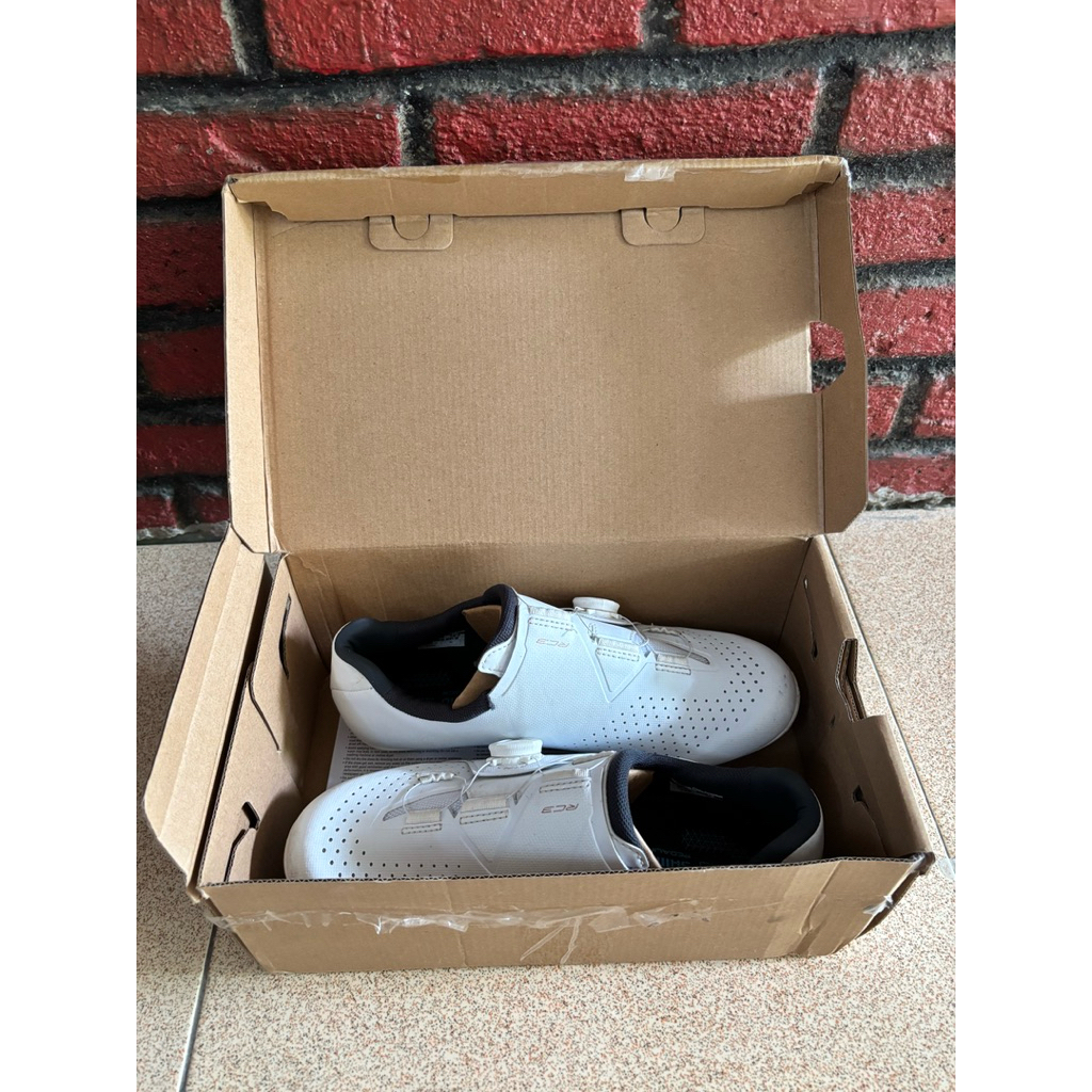 sepatu shimano rc3