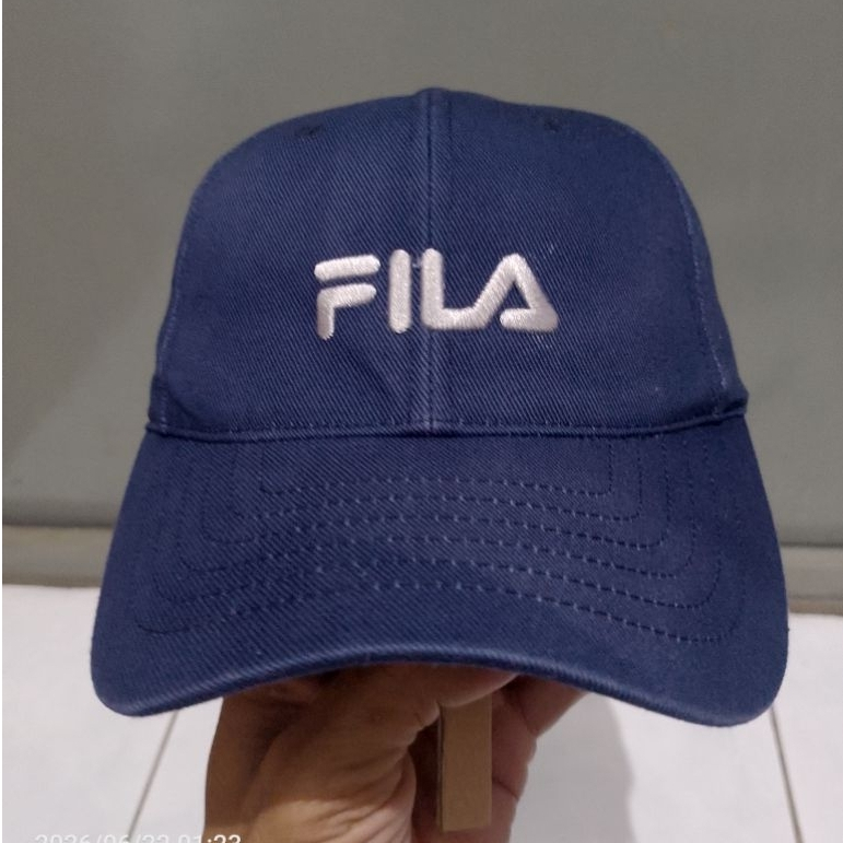 Topi Fila
