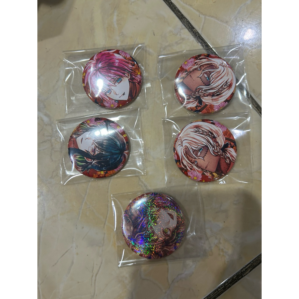 OFFICIAL MERCH Akuneko Akuma Shitsuji to Kuroi Neko Aknk Devil Butler with Black Cat Autumn badge pi