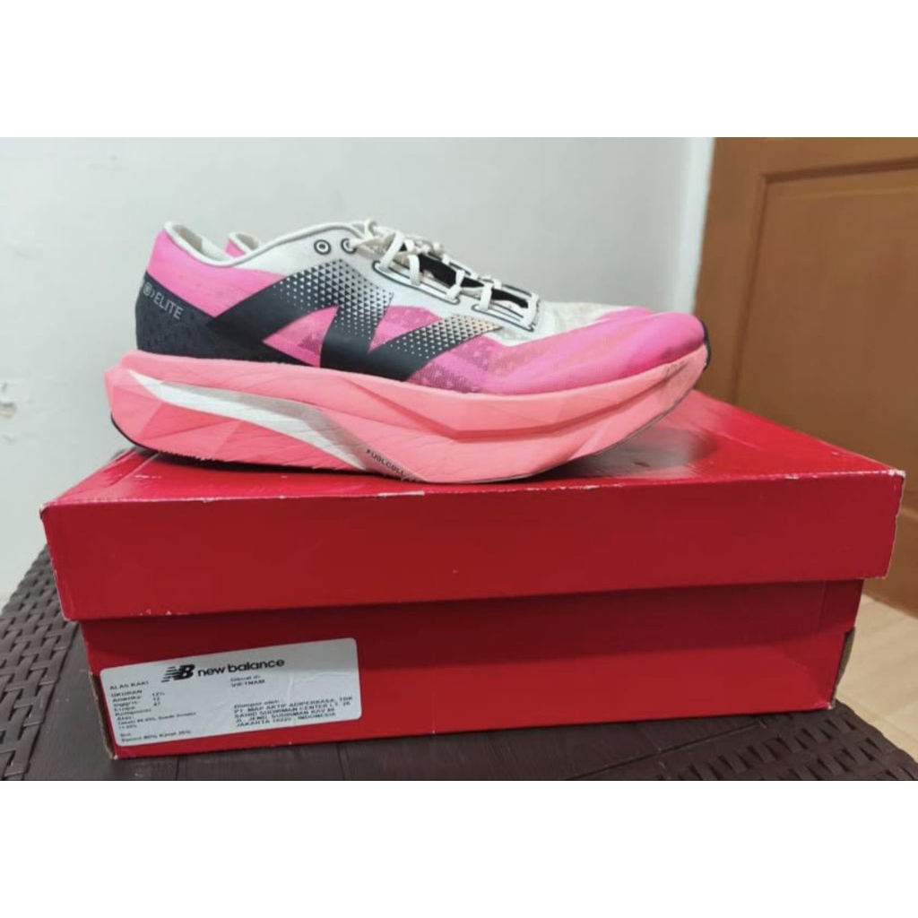 NEW BALANCE FUELCELL SUPERCOMP ELITE V4