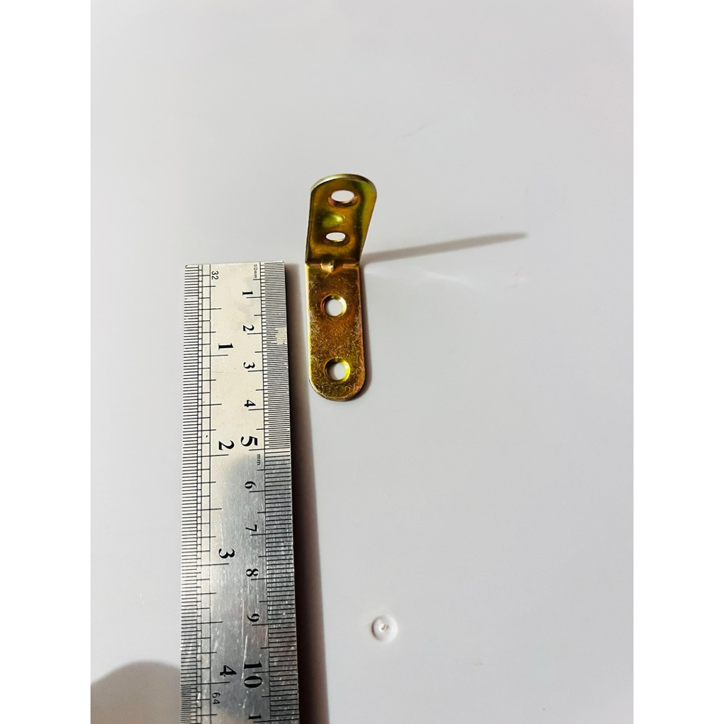 Siku Rak Verseng / Plat Siku L Besi 4x4 cm