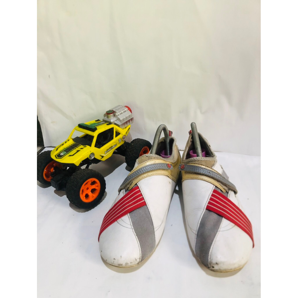 sepatu second k’swiss uk39