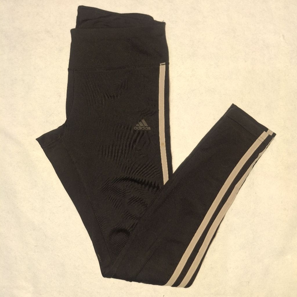 PRELOVED LEGGING OLAHRAGA (ADIDAS) *BUTUH CUCI