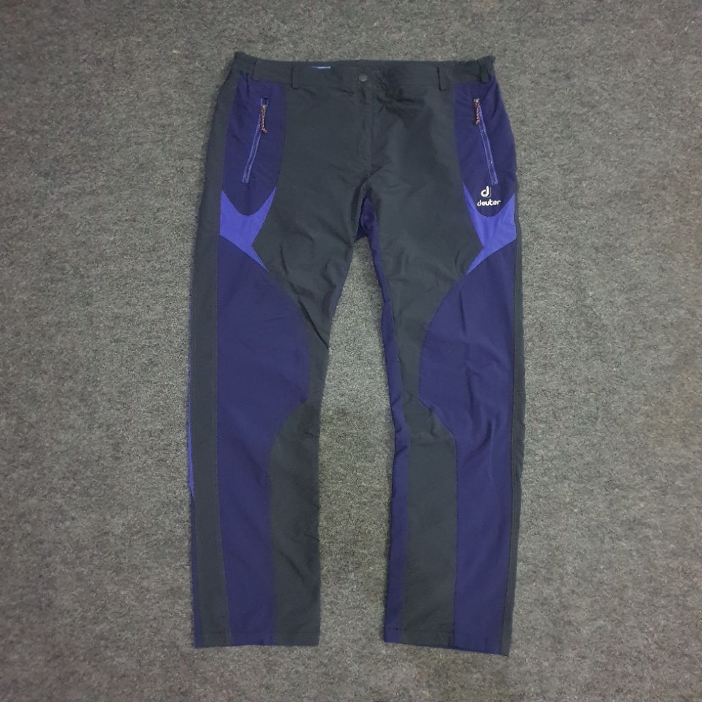 Celana outdoor deuter size 33-34 indo