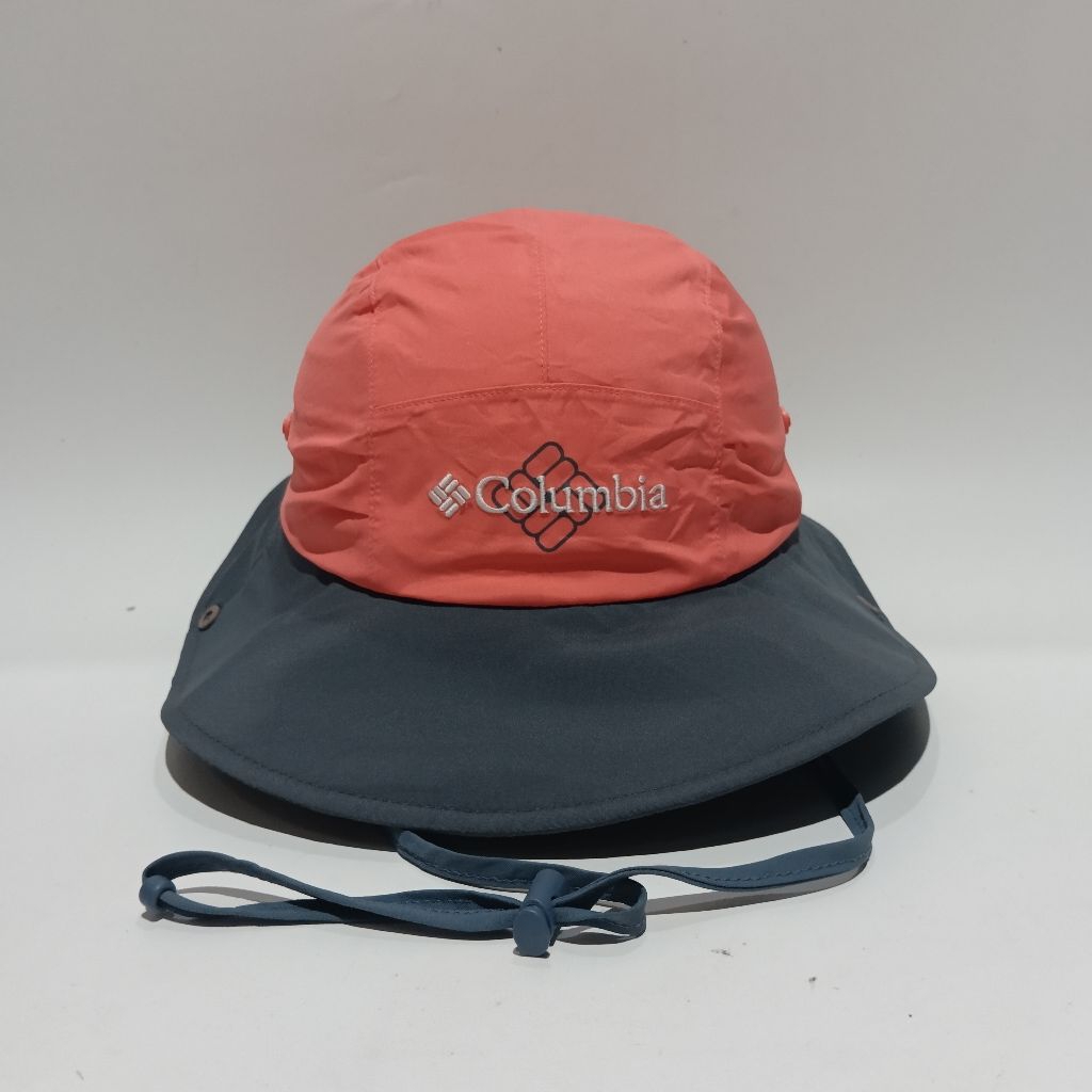TOPI RIMBA OUTDOOR COLUMBIA GORETEX
