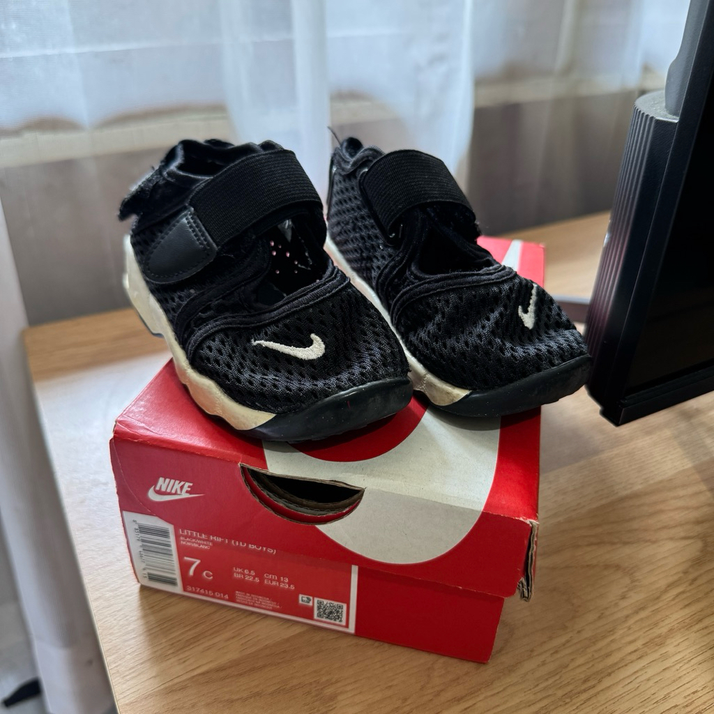 [ PRELOVED ] NIKE AIR RIFT 7c 13cm