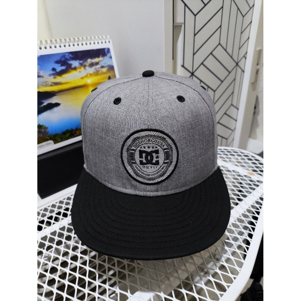 Topi Snapback DC Collab New Era Classic Logo