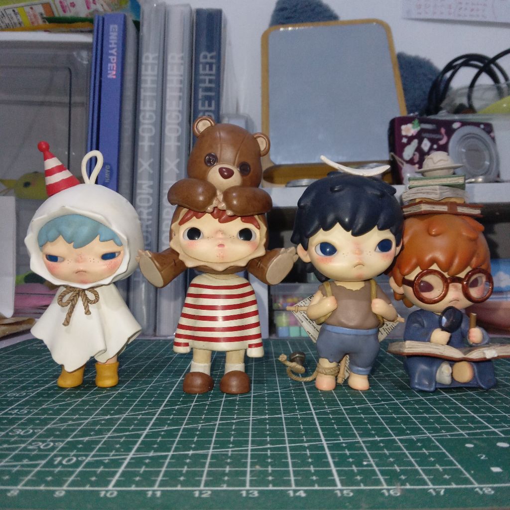HIRONO PATIENCE PROTECTOR SUNNY DOLL THE GEOGRAPHER UNSEALED