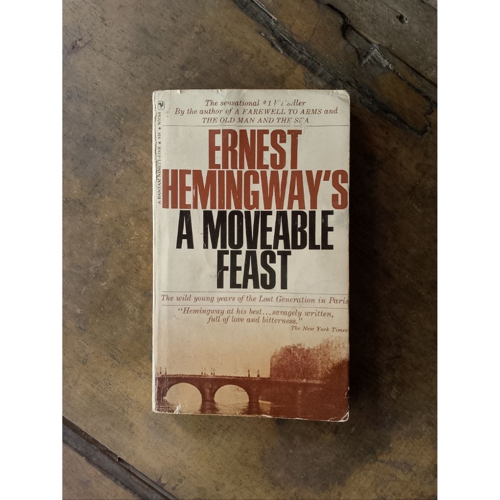 Buku Import A Moveable Feast - Ernest Hemingway