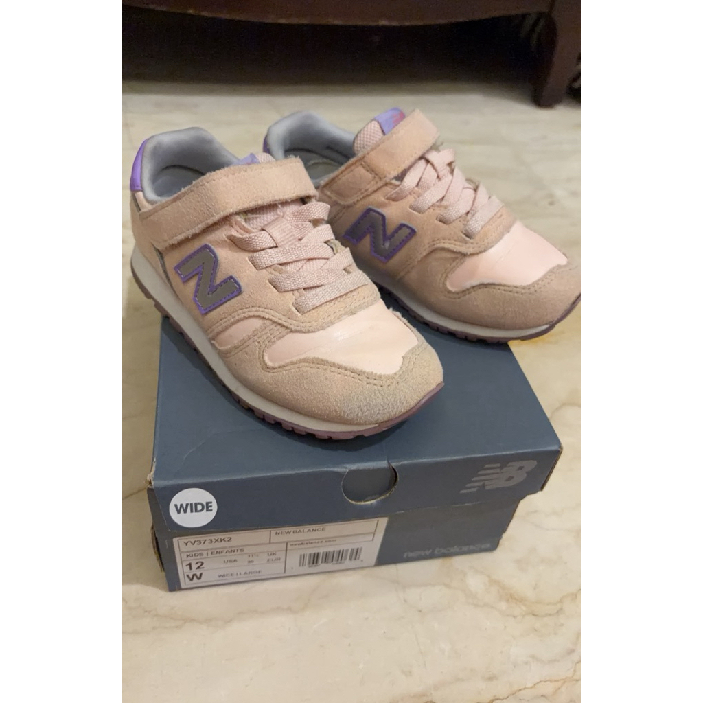 Preloved New Balance Kids 373 pink