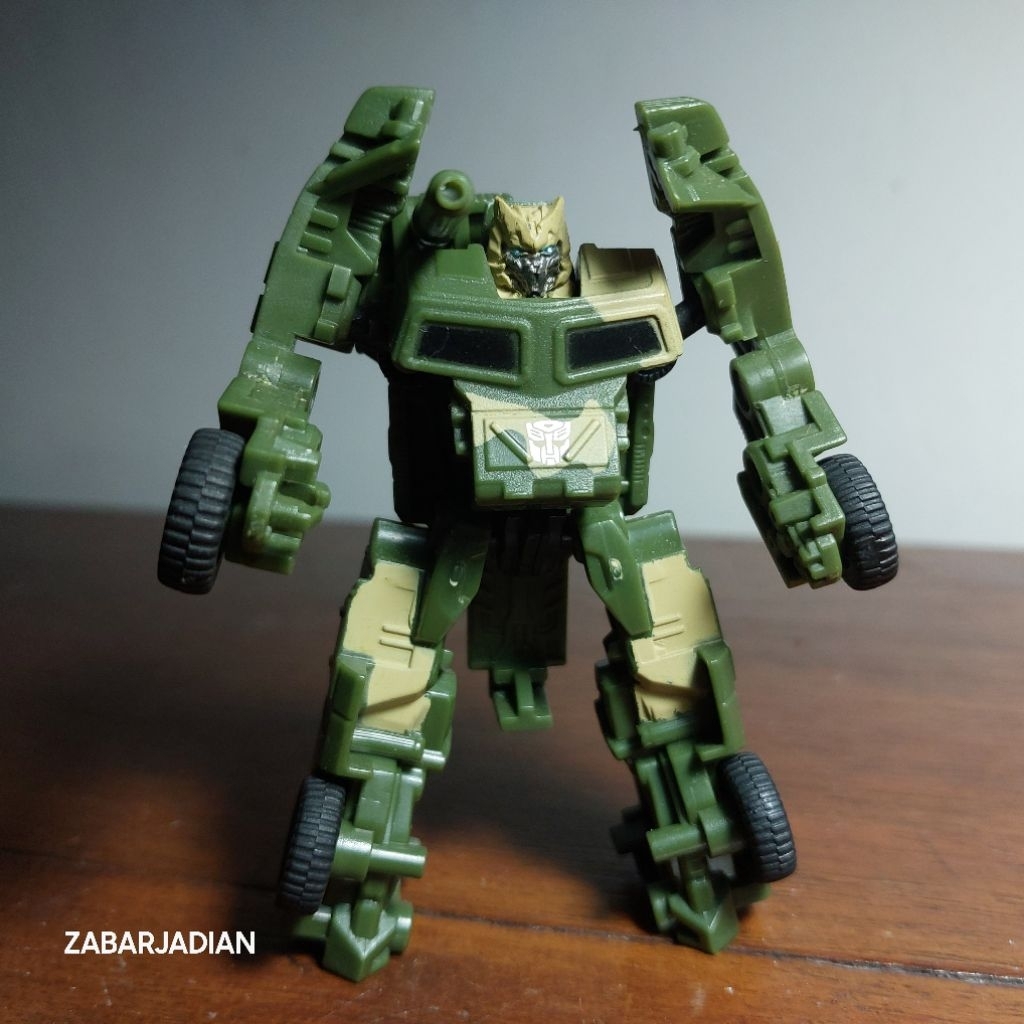 Flak Transformers Dark of the moon cyberverse legion class