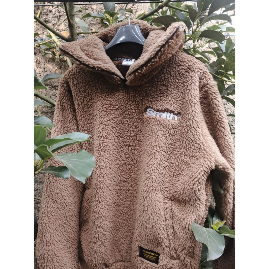 sweater Hoodie (house of smith)