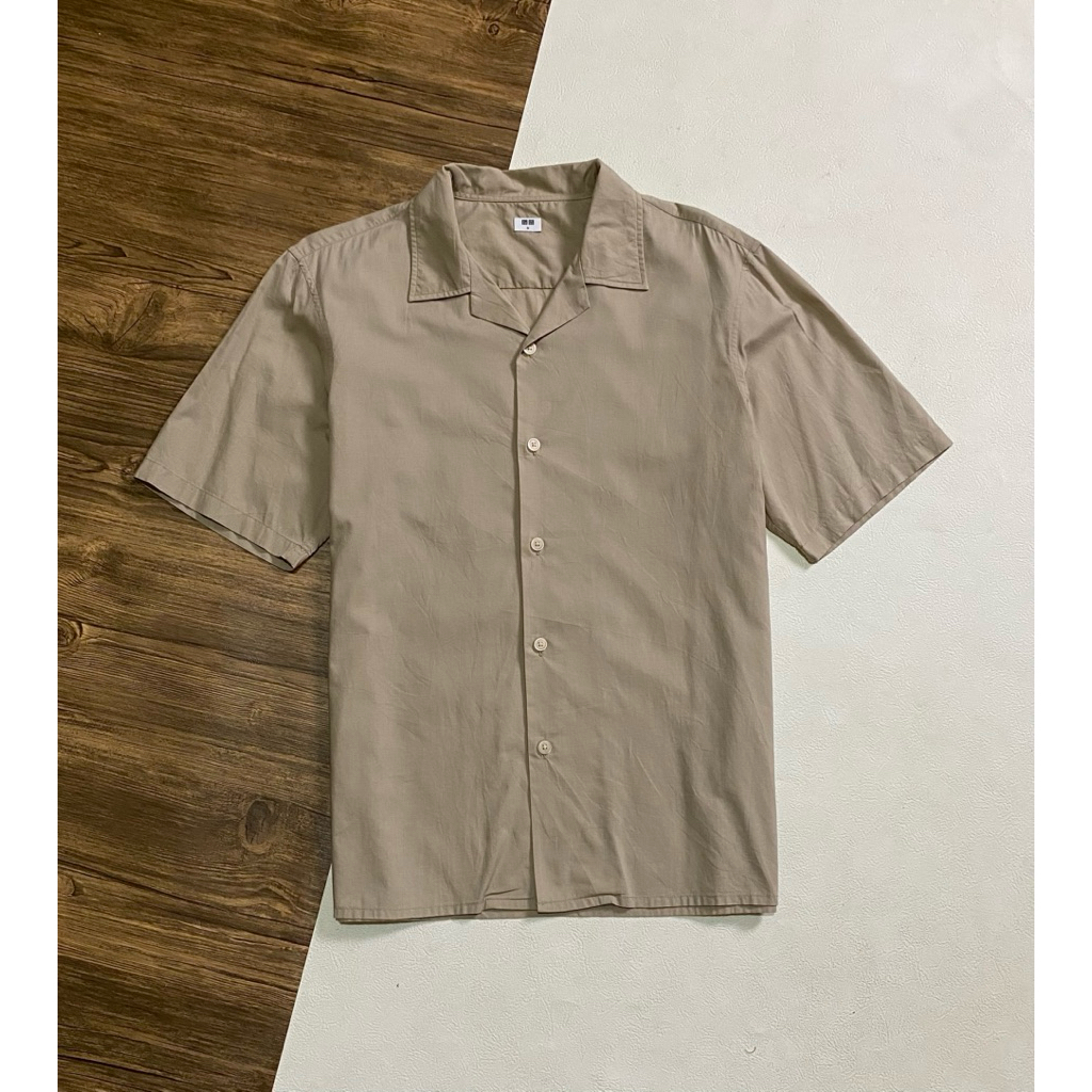 OPEN COLLAR UNIQLO