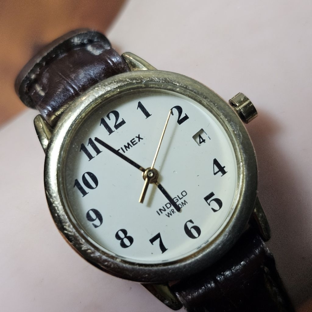 Jam Timex Y3 Indiglo Gold Beige Ladies Bekas