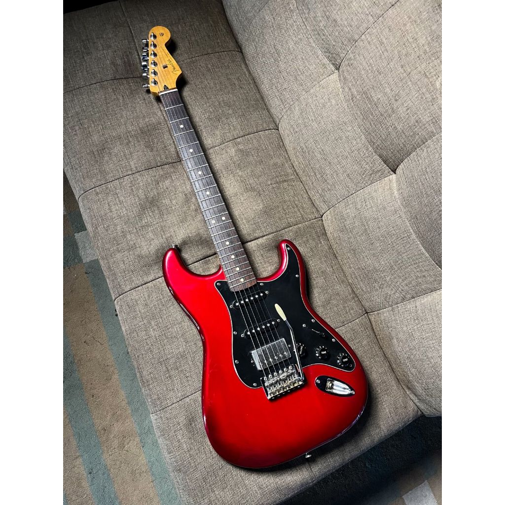 Fender stratocaster standard fsr hss mexico