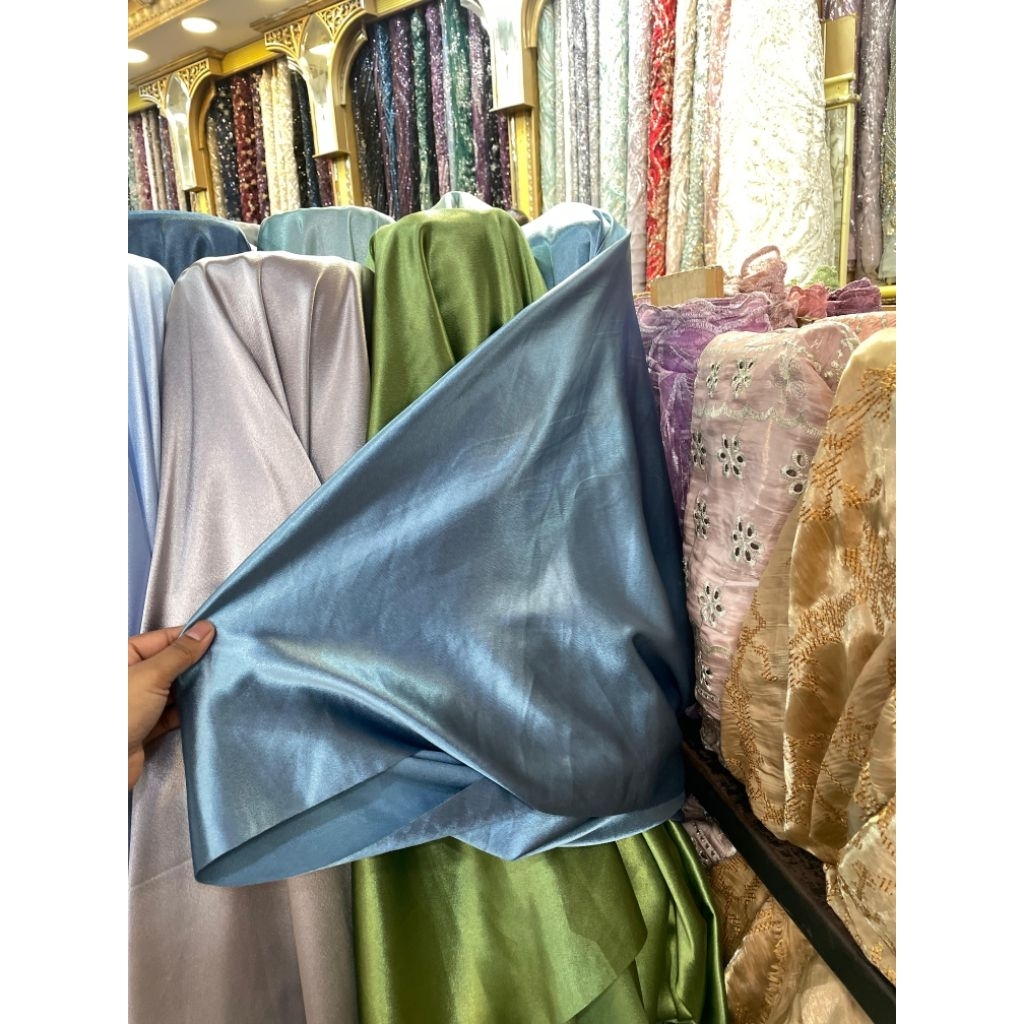 KAIN BAHAN POLOS KAWASAKI TERBARU/UNTUK DALEMAN, GAMIS, ADEM DAN MEWAH, (Harga per satu meter)