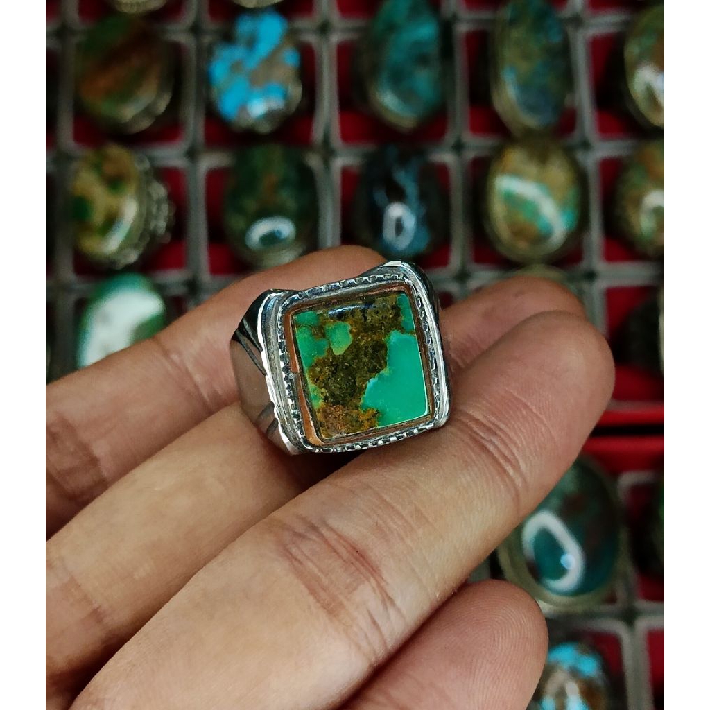 pirus Persia kotak ring monel motif unik