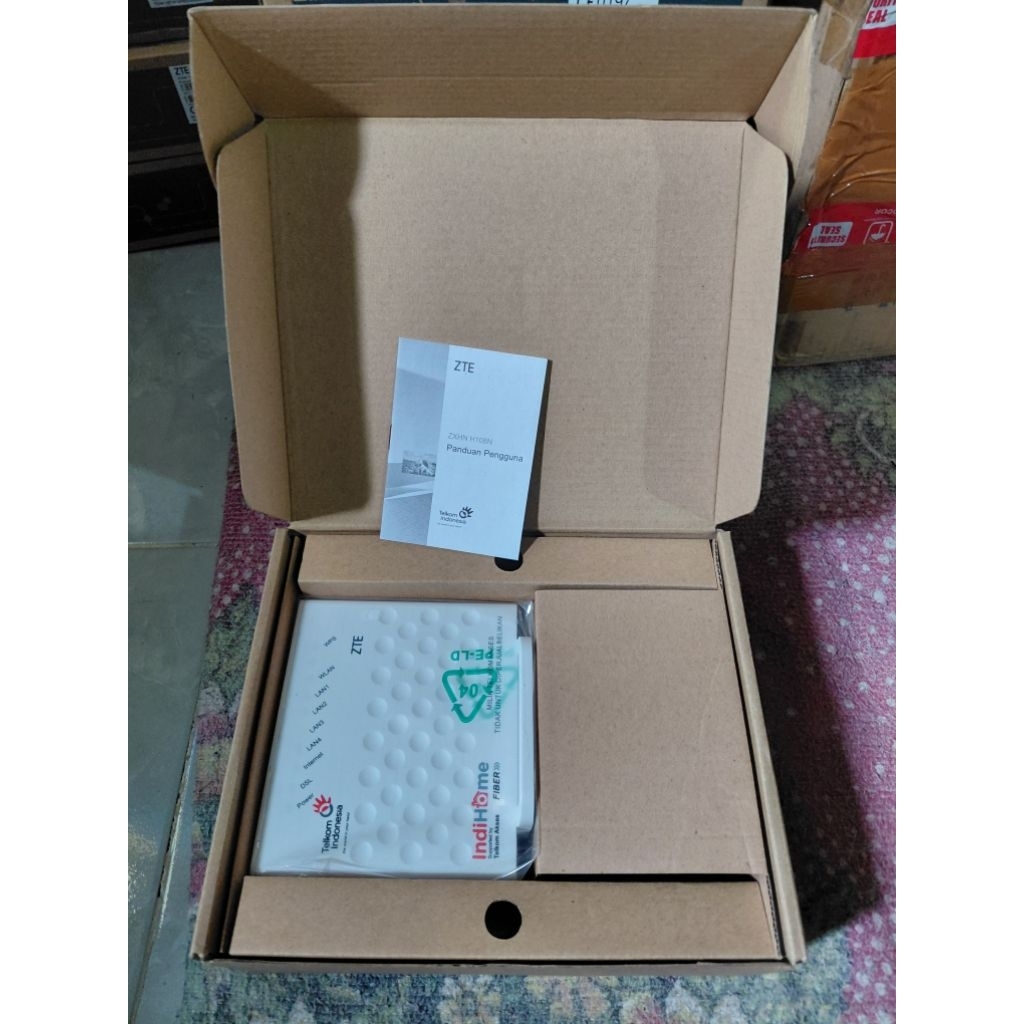 Modem Router ZTE ZXHN H108N Baru
