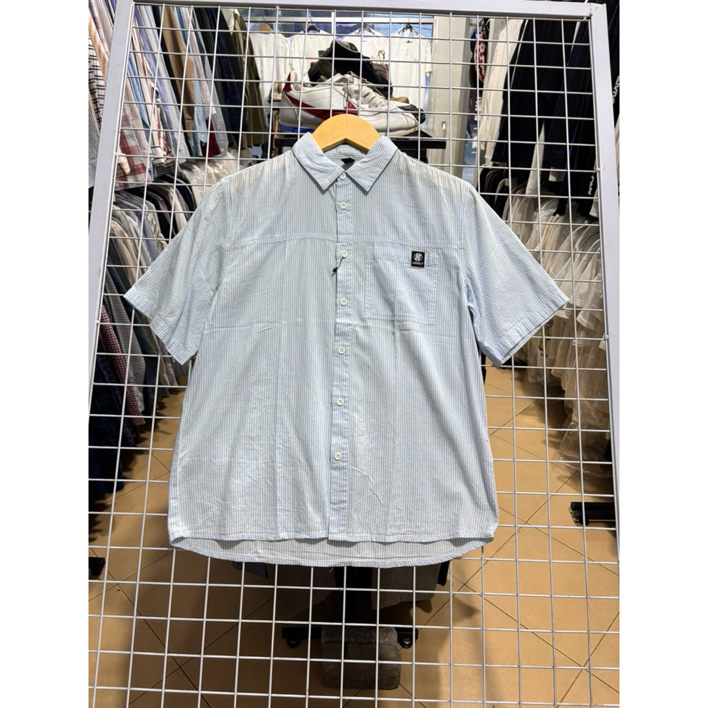 kemeja airwalk cd size XL P 64 L 50 LD 100