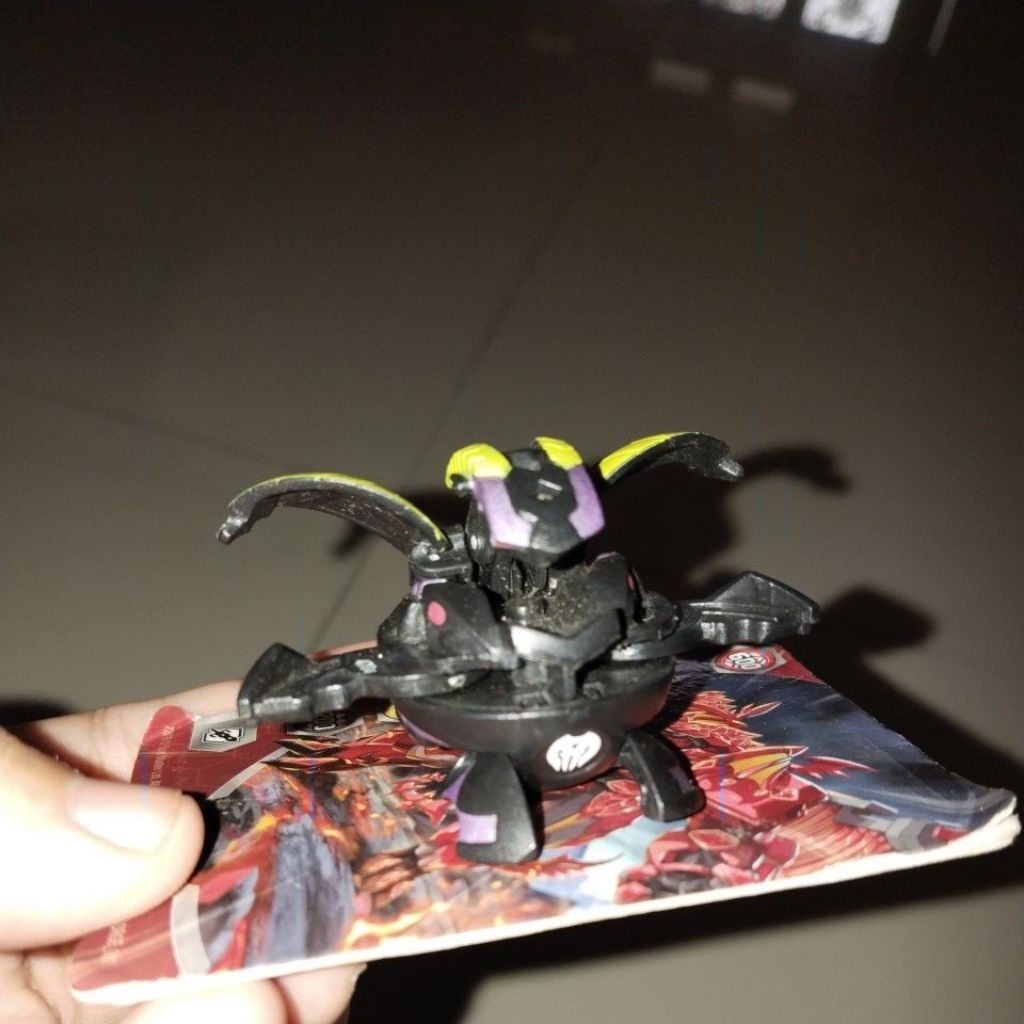 Bakugan Darkus Percival