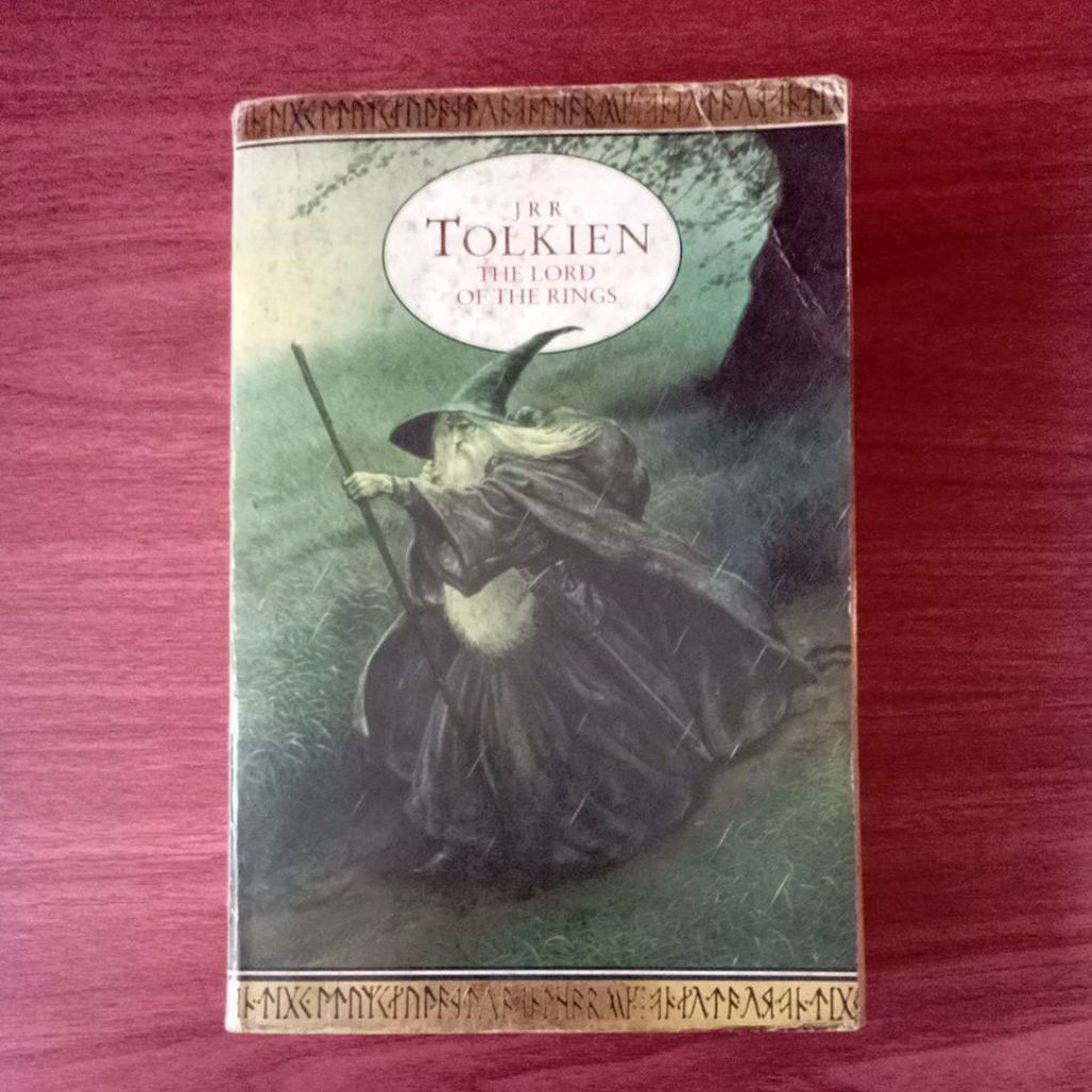 NOVEL THE LORD OF THE RINGS by JRR TOLKIEN