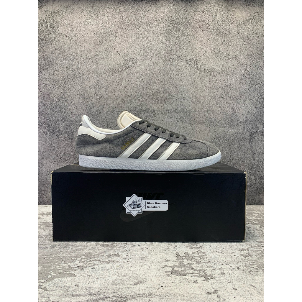 Sepatu Second Casual  Adidas Gazelle  Size 42 insole 26,5 cm  Original Guarantee 100%