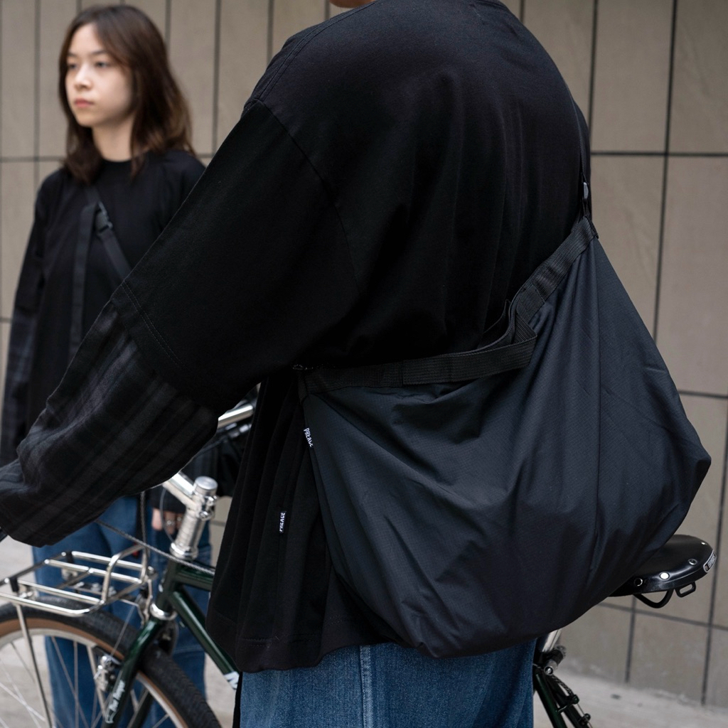 Preace Strand Nylon Ripstop Sling Bag Black