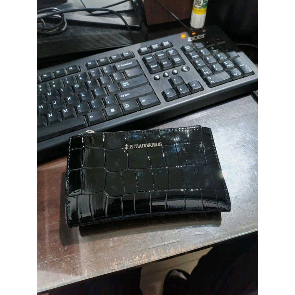 WTS prelove dompet croco stradivarius black