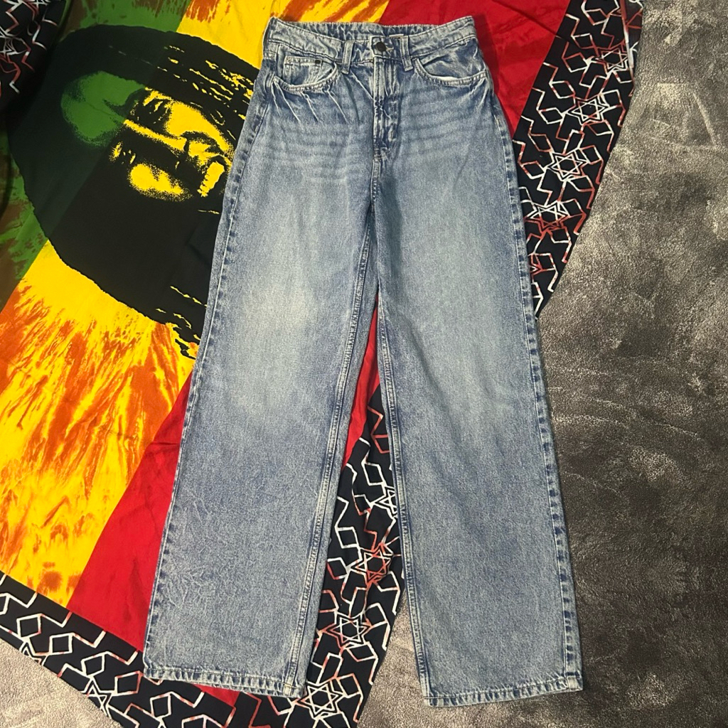 Celana Jeans Second “&DENIM BY H&M Wide Regular Fit Blue Wash Jeans”