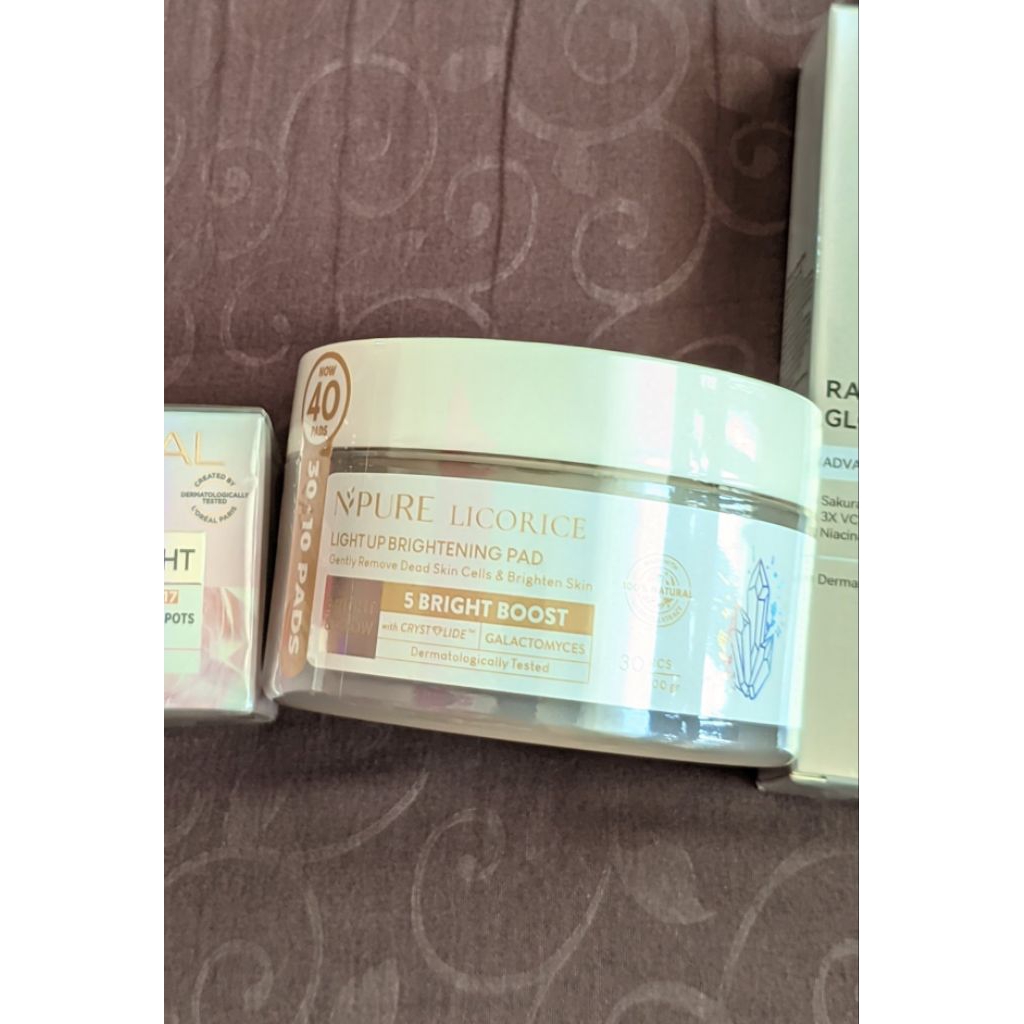 New sealed Licorice brightening pad exp 08/26