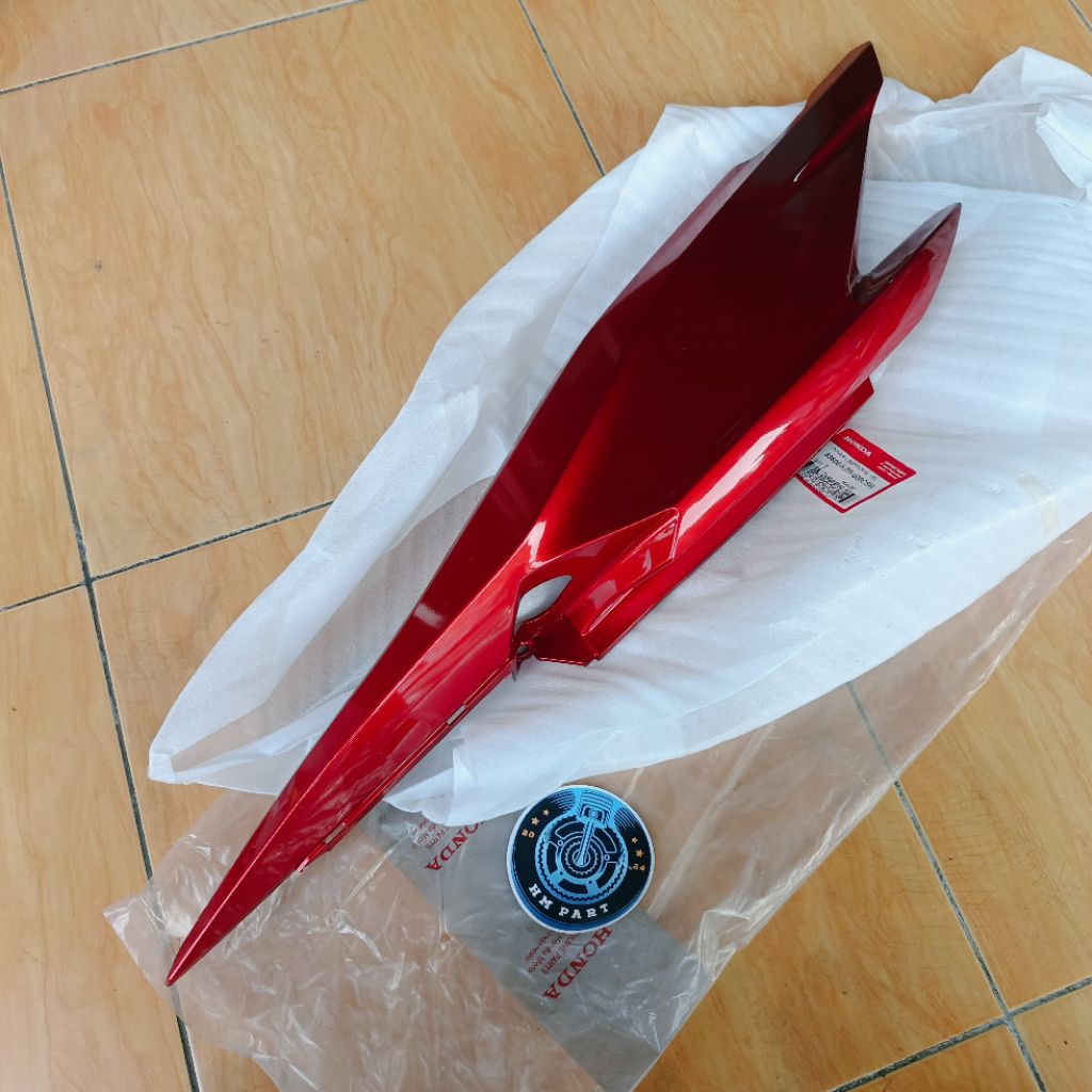 83600KZR600CSR BODY KIRI VARIO 125 KZR WARNA MERAH maroon