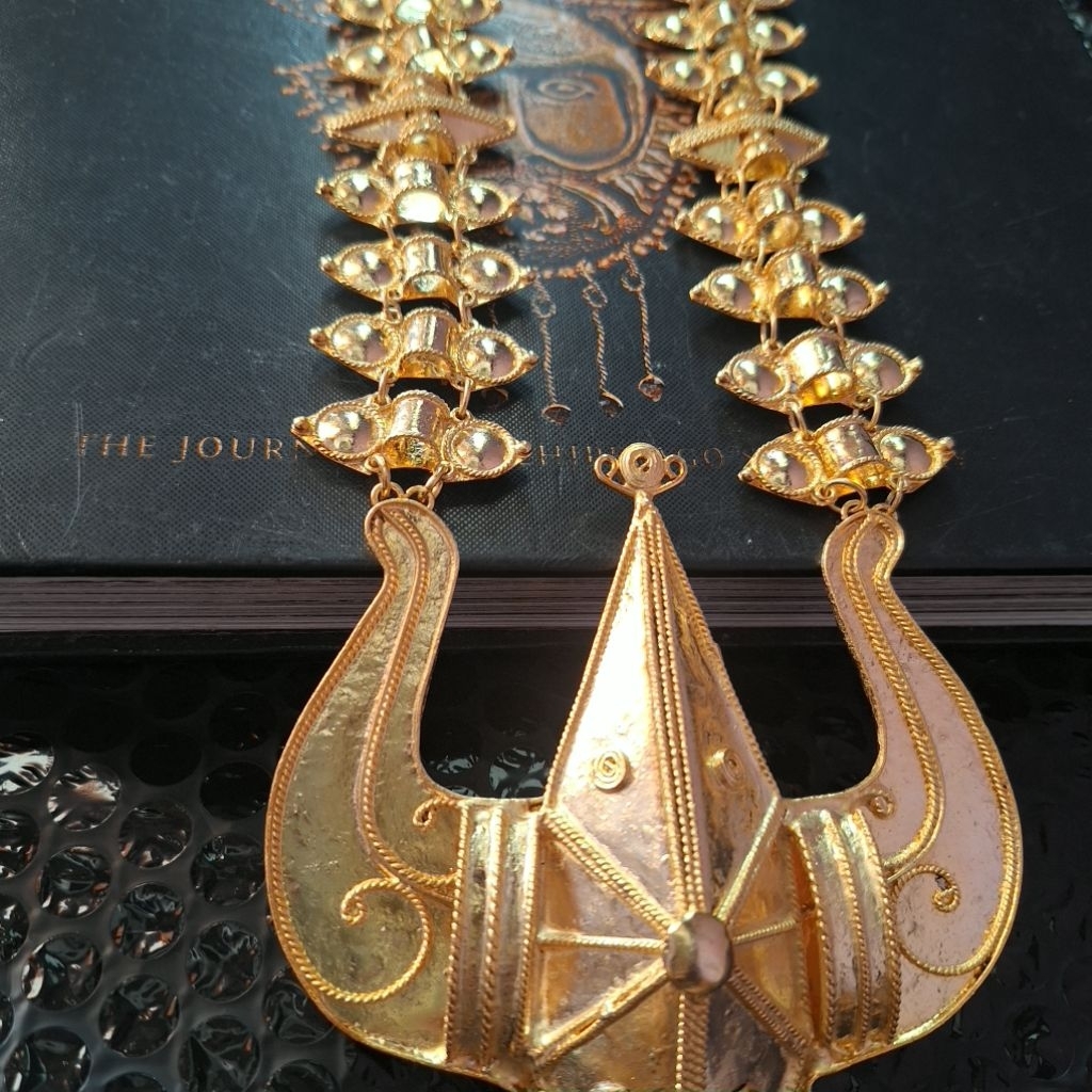Perhiasan Etnik Nusantara Kalung Batak Style